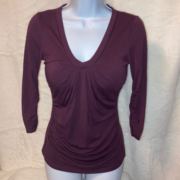 🍀 NWOT NY&C V-neck Dark Purple  XS - Picture 1 of 8